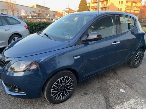 Lancia Ypsilon 1.0 hybrid Platino - soli 16.800 km!