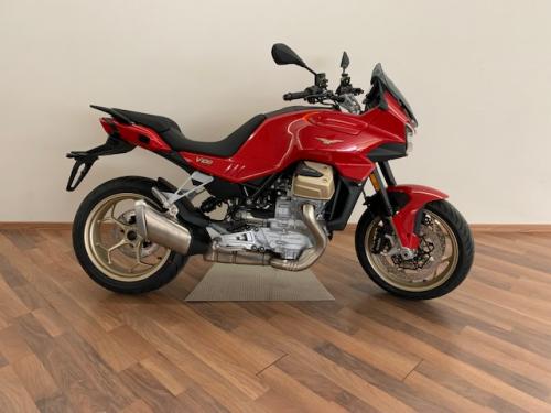 <p>Moto Guzzi V100 Mandello (rosso)</p>